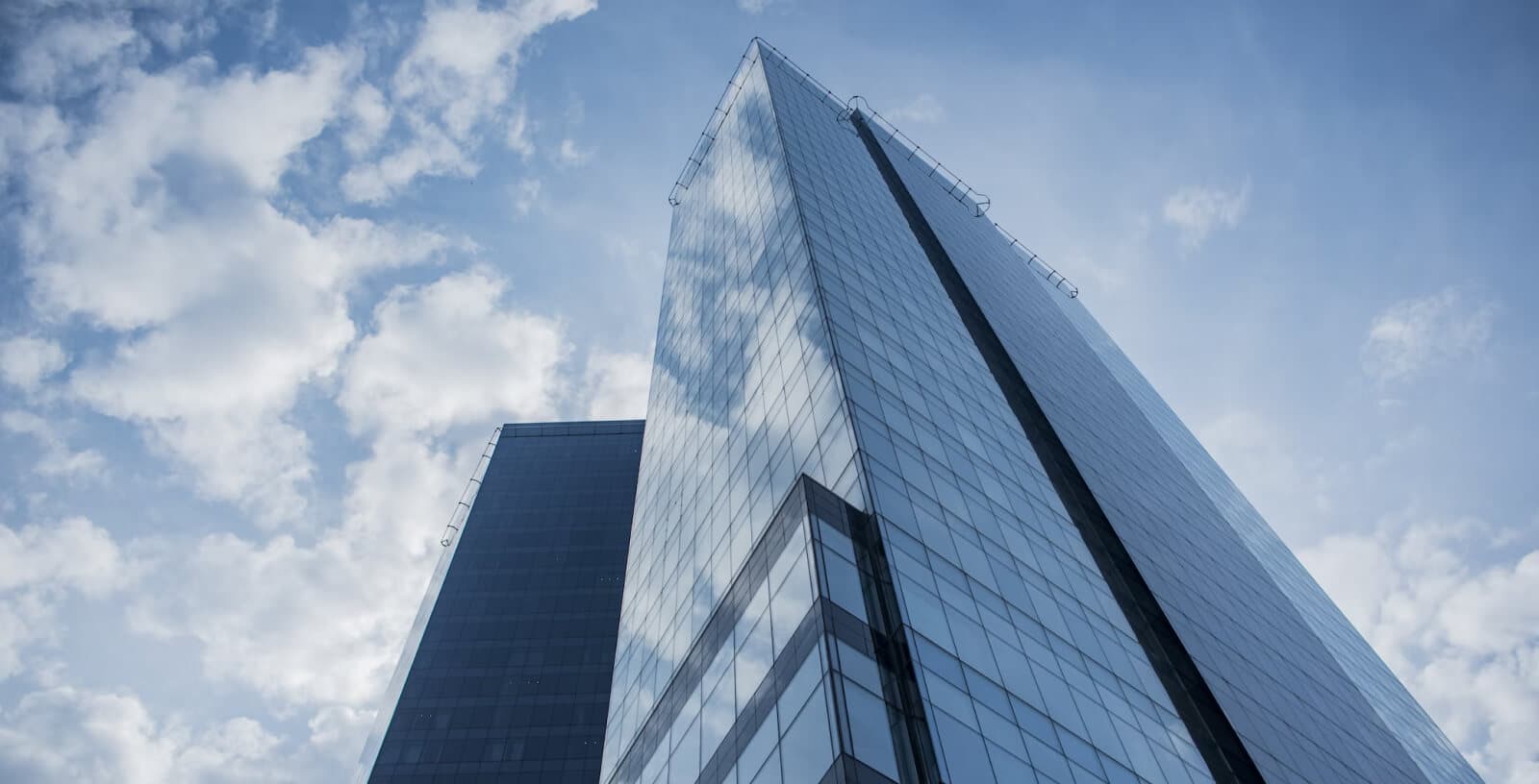 Macro shift to higher rates favors U.S. community banks whose profits are poised to soar